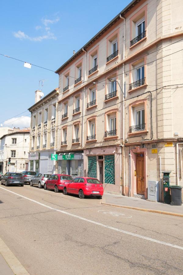 Les Champs, T2 Hypercentre Chic Et Cosy Wifi Par Sovalfi Apartment แซงต์-เอเตียน ภายนอก รูปภาพ